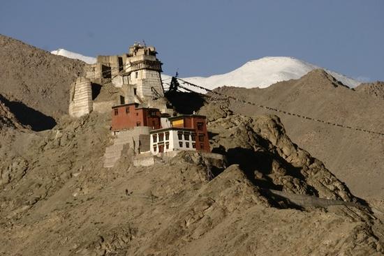 [rtw_adventure.1114178400.19_namgyal_gompa_and_fort-_leh[1].jpg]